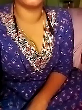 Dimplegirl online show from October 28, 2025, 4:50 pm