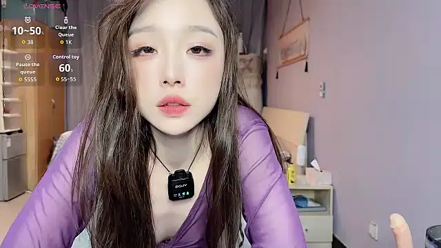 Snapshot of Y2Luvk chatting on September 25, 2025, 12:00 pm Y2Luvk online show from September 25, 2025, 12:00 pm