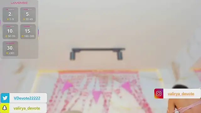 Snapshot of valirya_devote chatting on February 14, 2026, 2:56 am valirya devote online show from February 14, 2026, 2:56 am