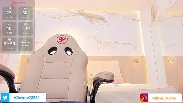 Snapshot of valirya_devote chatting on September 18, 2025, 3:53 am valirya devote online show from September 18, 2025, 3:53 am