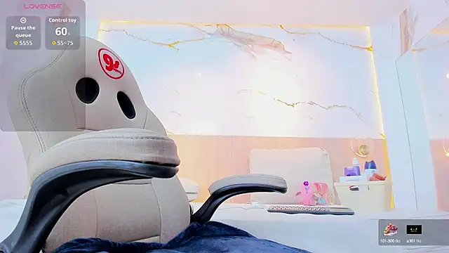 Snapshot of valirya_devote chatting on September 29, 2025, 3:46 am valirya devote online show from September 29, 2025, 3:46 am