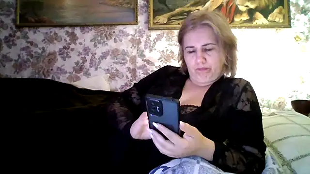 Snapshot of LustyyX chatting on September 17, 2025, 5:04 pm LustyyX online show from September 17, 2025, 5:04 pm