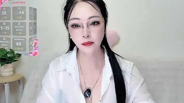 Hua Hua 0 online show from September 10, 2025, 10:42 pm