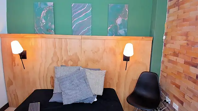 Snapshot of halleylorens chatting on September 15, 2025, 7:03 pm halleylorens online show from September 15, 2025, 7:03 pm