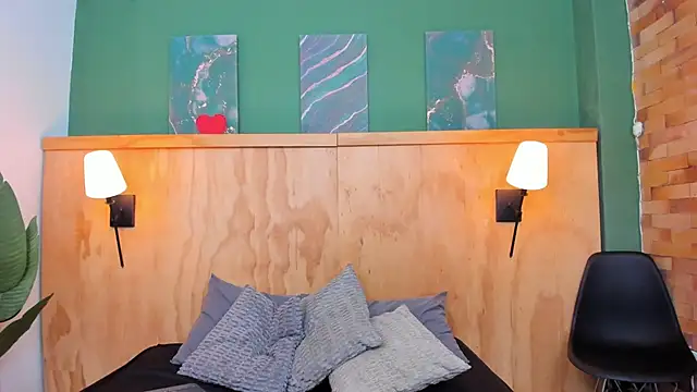 Snapshot of halleylorens chatting on September 23, 2025, 7:10 pm halleylorens online show from September 23, 2025, 7:10 pm