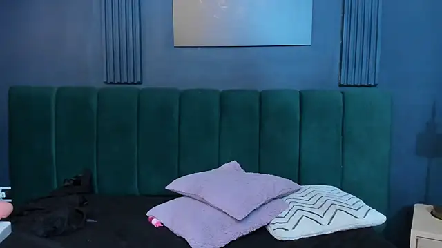 Snapshot of halleylorens chatting on September 25, 2025, 7:14 am halleylorens online show from September 25, 2025, 7:14 am