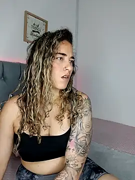 Miss-Melina online show from September 27, 2025, 8:15 pm