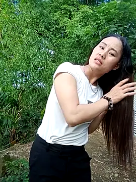 Ruaiuoi online show from May 12, 2026, 9:48 am