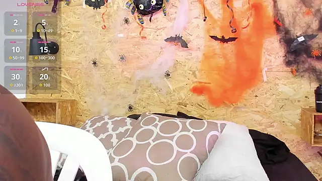 santiblack7 online show from October 30, 2025, 7:33 pm