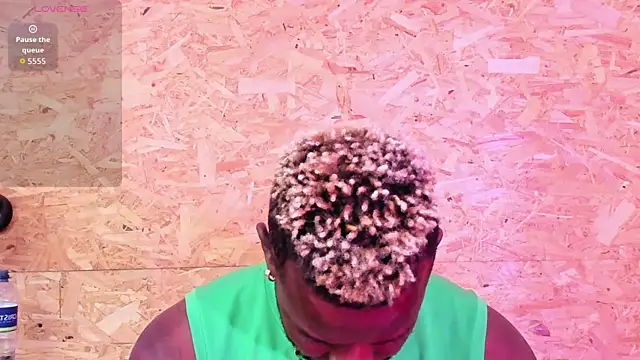 Snapshot of santiblack7 chatting on November 27, 2025, 2:56 am santiblack7 online show from November 27, 2025, 2:56 am