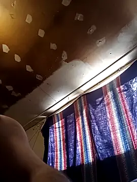 Snapshot of lucho2328 chatting on October 6, 2025, 8:09 pm lucho2328 online show from October 6, 2025, 8:09 pm