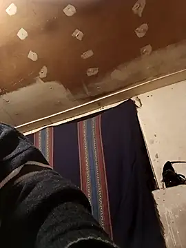 Snapshot of lucho2328 chatting on September 27, 2025, 3:12 am lucho2328 online show from September 27, 2025, 3:12 am