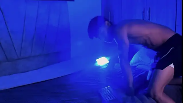 Snapshot of ZYZZ1312 chatting on October 9, 2025, 6:19 pm ZYZZ1312 online show from October 9, 2025, 6:19 pm