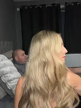 Snapshot of sammie-99 chatting on February 19, 2026, 11:01 pm sammie-99 online show from February 19, 2026, 11:01 pm