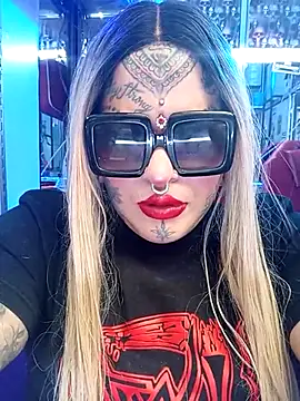 Snapshot of Venus_Rock chatting on September 20, 2025, 10:15 pm Venus Rock online show from September 20, 2025, 10:15 pm