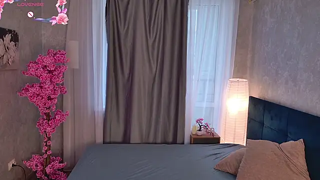 lisabaus online show from April 19, 2026, 6:14 am