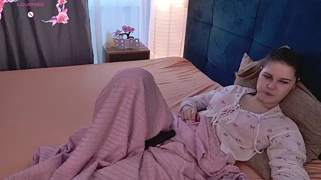 lisabaus online show from April 10, 2026, 6:20 am