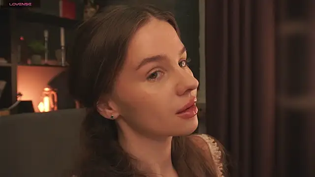 Snapshot of Olivia_Farrell chatting on October 1, 2025, 12:53 pm Olivia Farrell online show from October 1, 2025, 12:53 pm