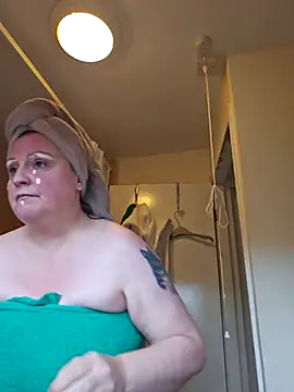 Snapshot of Naughtiness-but-Nice chatting on November 15, 2025, 12:31 pm Naughtiness-but-Nice online show from November 15, 2025, 12:31 pm