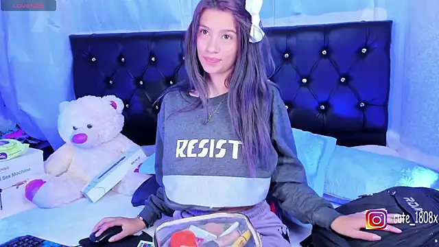 Snapshot of Sofiia_cute_ chatting on September 20, 2025, 10:37 pm Sofiia cute online show from September 20, 2025, 10:37 pm