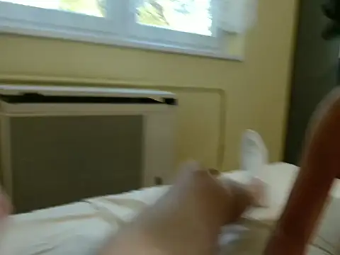 Snapshot of MyLittleRiceBunny chatting on October 23, 2025, 1:43 pm MyLittleRiceBunny online show from October 23, 2025, 1:43 pm