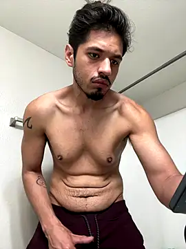 Snapshot of mrredcorn chatting on November 30, 2025, 12:39 pm mrredcorn online show from November 30, 2025, 12:39 pm