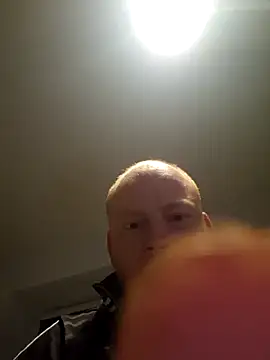 Snapshot of svenni2525 chatting on October 9, 2025, 6:03 am svenni2525 online show from October 9, 2025, 6:03 am