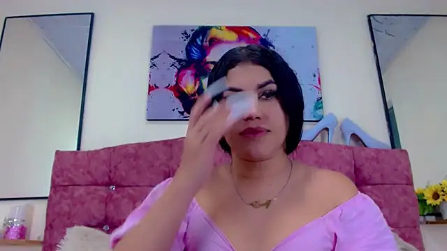 Snapshot of Eemily_- chatting on October 29, 2025, 6:12 am Eemily - online show from October 29, 2025, 6:12 am