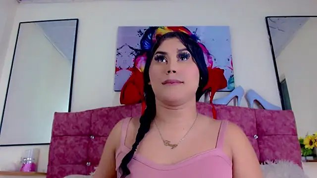 Snapshot of Eemily_- chatting on October 27, 2025, 5:41 am Eemily - online show from October 27, 2025, 5:41 am