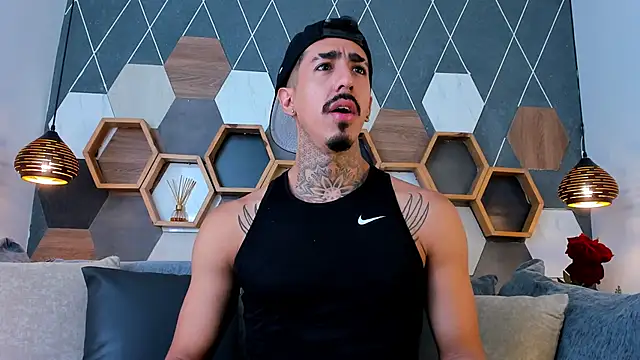 Donovan Desmond online show from September 11, 2025, 8:20 pm