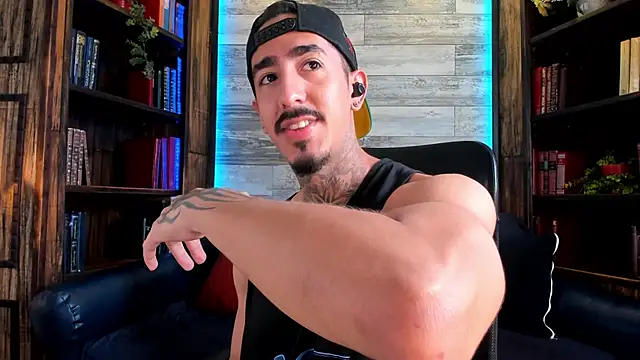 Donovan Desmond online show from December 2, 2025, 8:10 pm