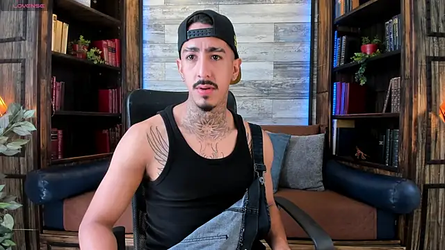 Donovan Desmond online show from April 18, 2026, 7:29 pm