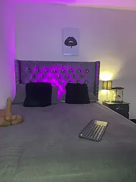 sofii escobar online show from October 1, 2025, 3:33 am