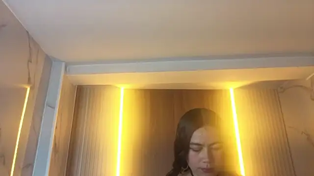 Snapshot of dania_b_ chatting on September 27, 2025, 3:12 am dania b  online show from September 27, 2025, 3:12 am