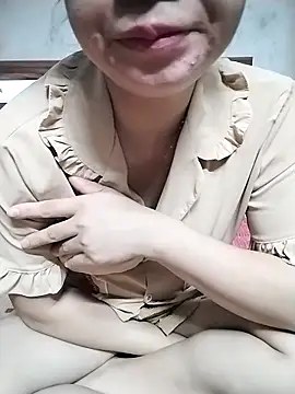 Snapshot of Mie_rose chatting on September 18, 2025, 1:58 pm Mie rose online show from September 18, 2025, 1:58 pm