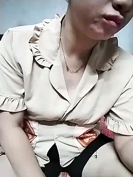 Snapshot of Mie_rose chatting on September 28, 2025, 7:04 am Mie rose online show from September 28, 2025, 7:04 am