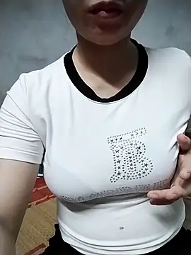 Snapshot of Mie_rose chatting on October 16, 2025, 2:03 pm Mie rose online show from October 16, 2025, 2:03 pm