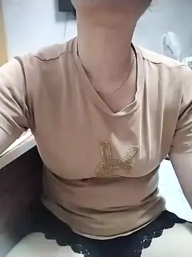 Snapshot of Mie_rose chatting on October 6, 2025, 1:45 pm Mie rose online show from October 6, 2025, 1:45 pm