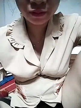 Snapshot of Mie_rose chatting on September 24, 2025, 2:34 pm Mie rose online show from September 24, 2025, 2:34 pm