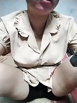 Snapshot of Mie_rose chatting on September 27, 2025, 2:12 pm Mie rose online show from September 27, 2025, 2:12 pm