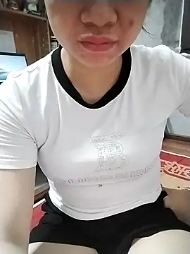 Snapshot of Mie_rose chatting on October 15, 2025, 1:52 pm Mie rose online show from October 15, 2025, 1:52 pm