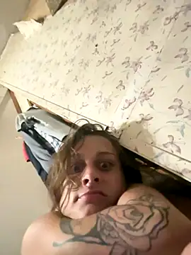 Tlynn online show from September 23, 2025, 3:46 am