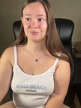 Snapshot of CaramelleSugar_ chatting on November 5, 2025, 8:01 pm CaramelleSugar online show from November 5, 2025, 8:01 pm