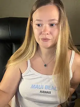 Snapshot of CaramelleSugar_ chatting on September 28, 2025, 4:14 pm CaramelleSugar online show from September 28, 2025, 4:14 pm