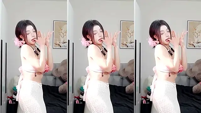 Flower hua online show from October 18, 2025, 3:47 pm