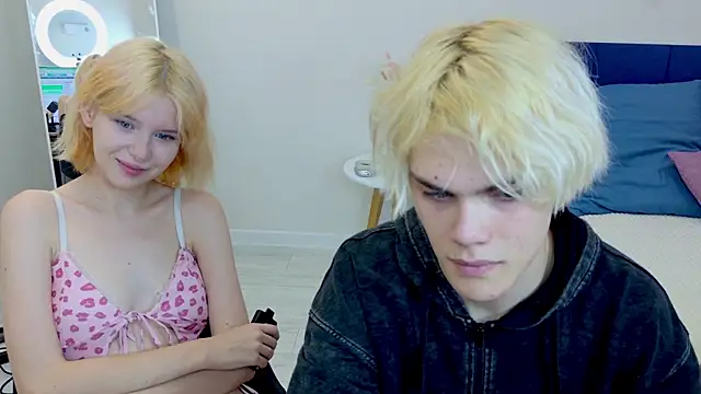 Bonnie And C1yde online show from September 23, 2025, 5:09 pm