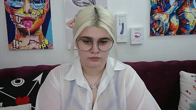 Amber Monro online show from October 8, 2025, 3:52 am