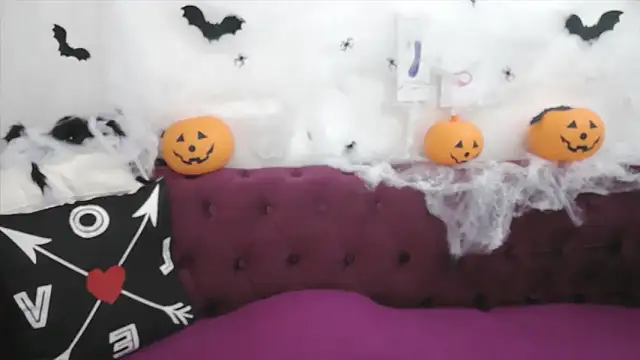 Amber Monro online show from October 24, 2025, 2:54 am