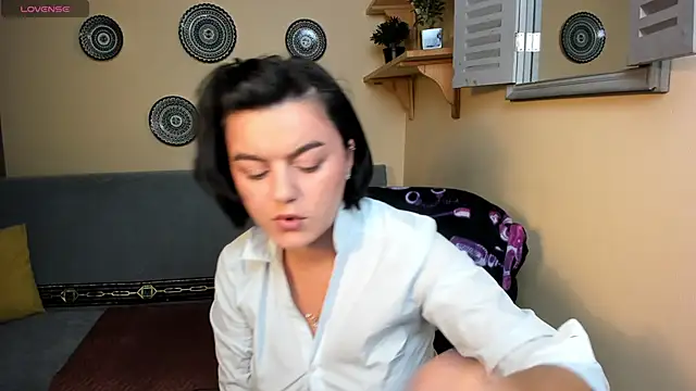 moodberry online show from October 16, 2025, 7:16 am