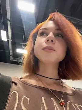 Snapshot of RosieSecret chatting on September 29, 2025, 7:04 am RosieSecret online show from September 29, 2025, 7:04 am